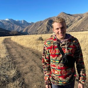 Meet your Posher, Sam